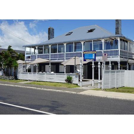 Nana Glads Beachfront Accommodation Whitianga Esterno foto