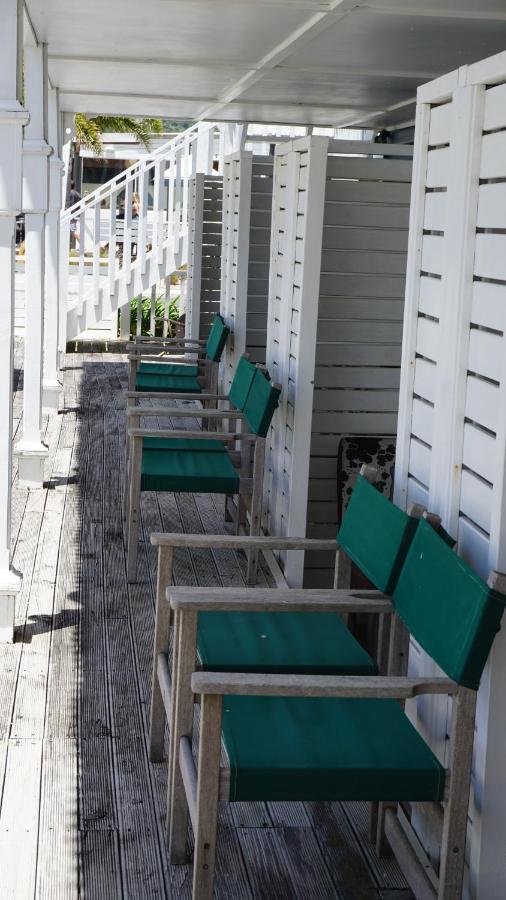 Nana Glads Beachfront Accommodation Whitianga Esterno foto