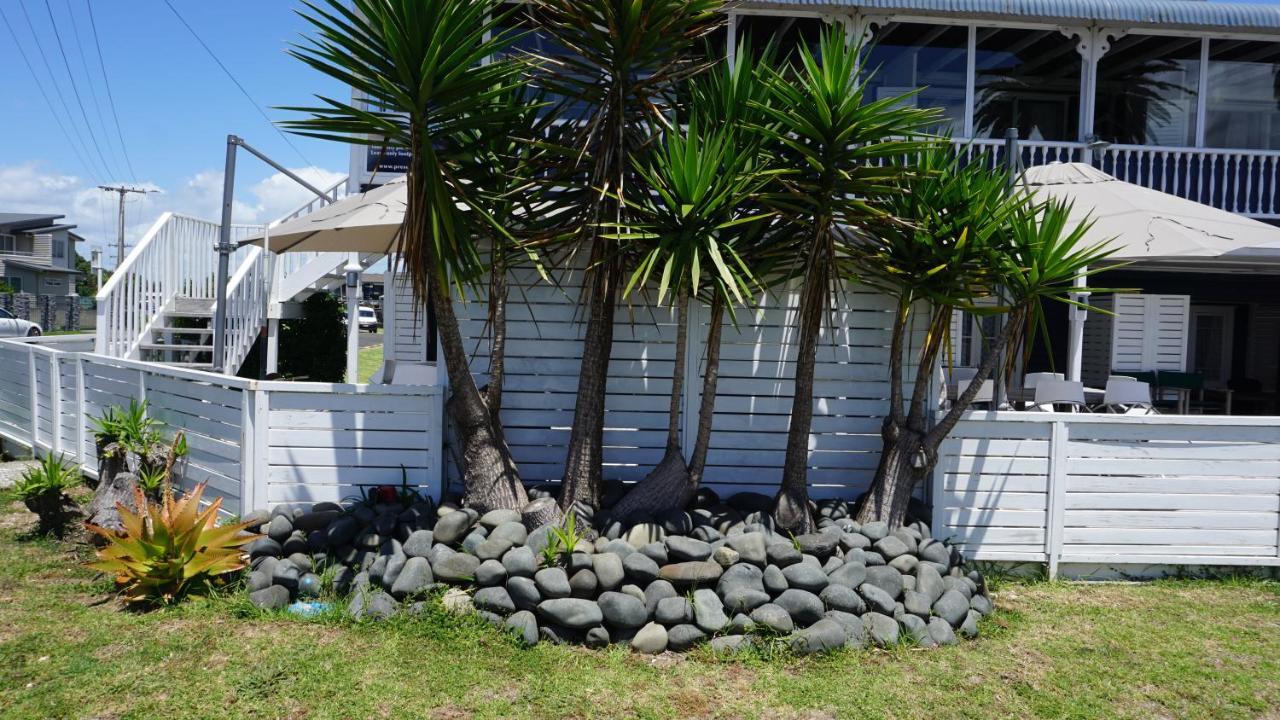Nana Glads Beachfront Accommodation Whitianga Esterno foto