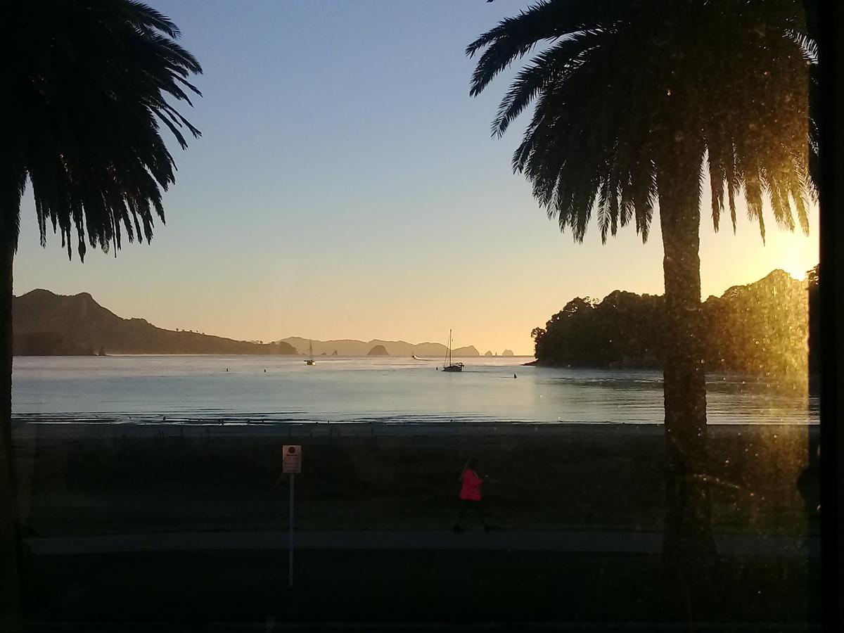 Nana Glads Beachfront Accommodation Whitianga Esterno foto