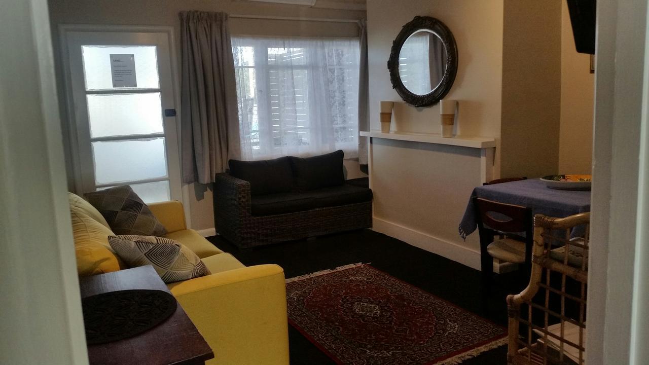 Nana Glads Beachfront Accommodation Whitianga Esterno foto